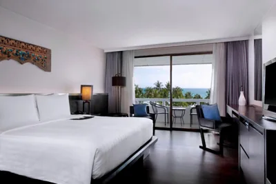 Deluxe-Gästezimmer mit Meerblick, 1 Kingsize-Bett und Balkon — Le Meridien Phuket Beach Resort